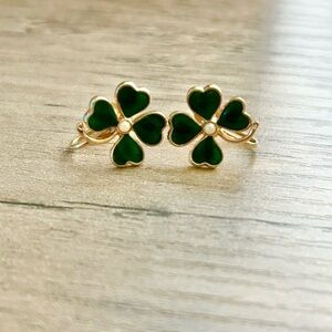 Vintage Gold and Green Screw Clip On Pearl Clover Earrings